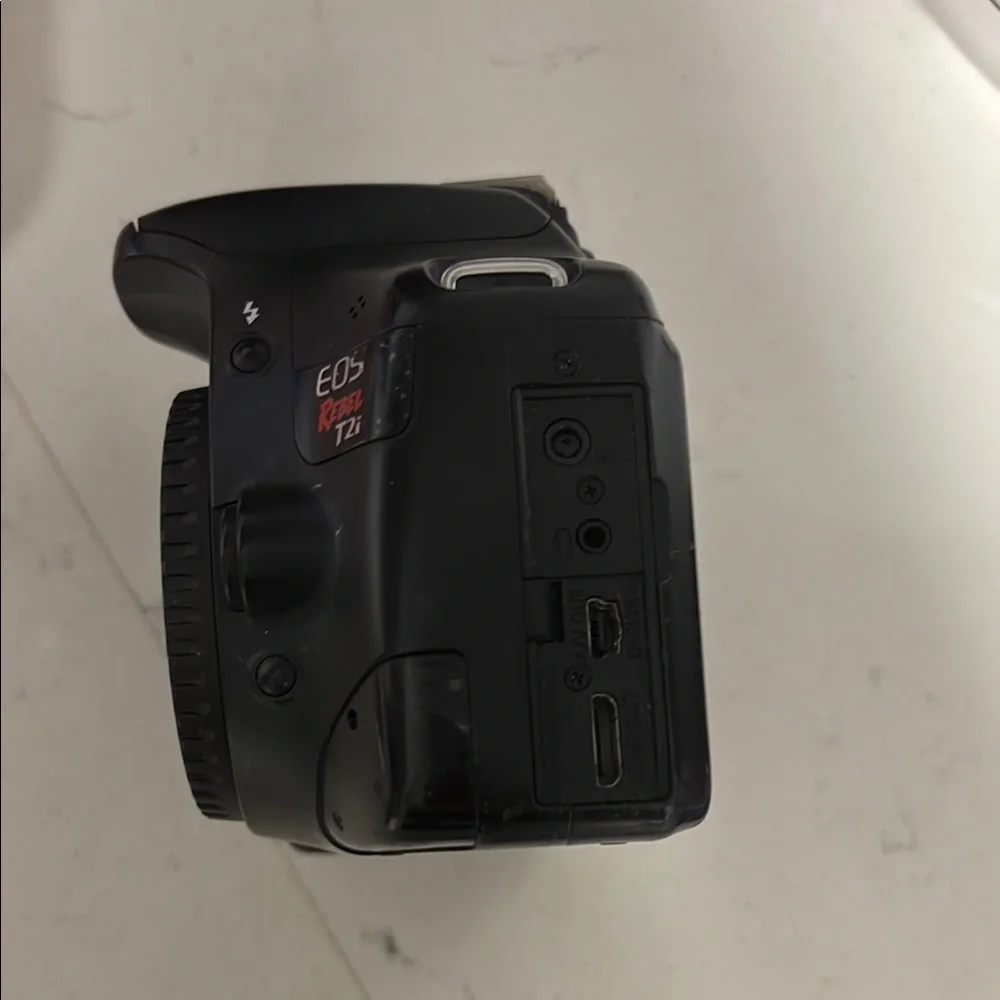 Canon EOS Rebel T2i Black Camera Body